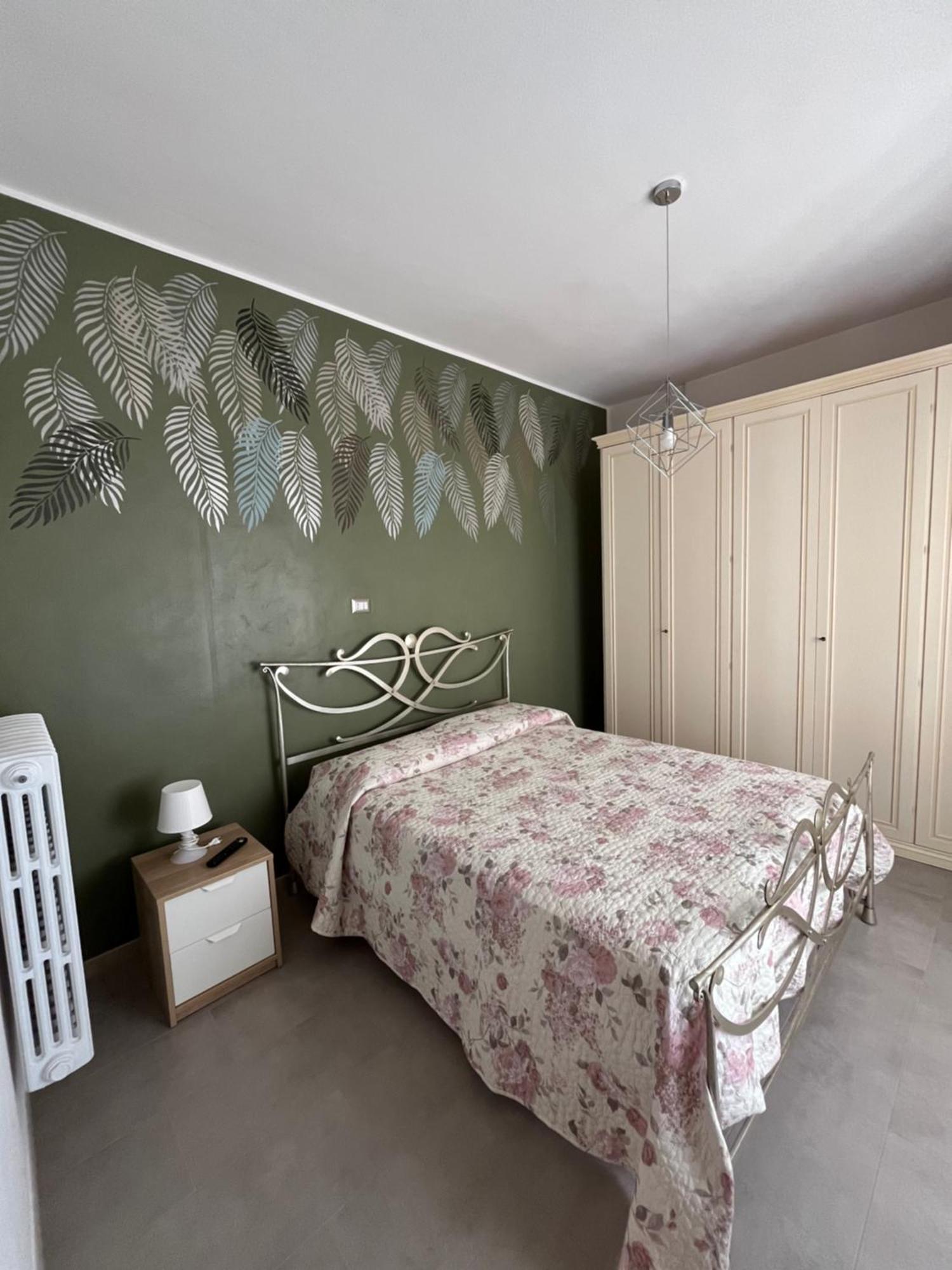 Bouganville Casa Vacanza Ambiente Climatizzato Con Wi Fi Pineto Exterior photo