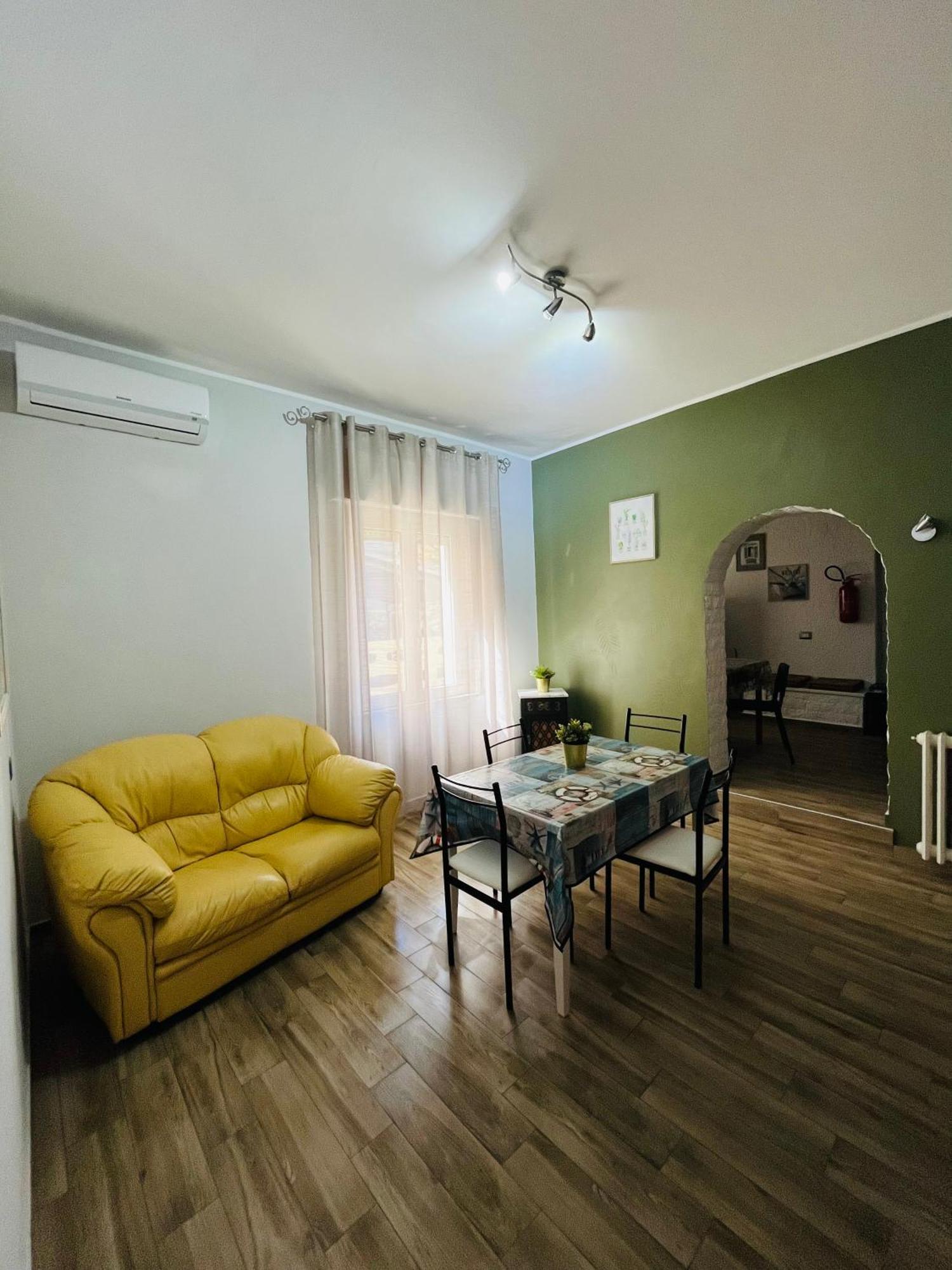 Bouganville Casa Vacanza Ambiente Climatizzato Con Wi Fi Pineto Exterior photo
