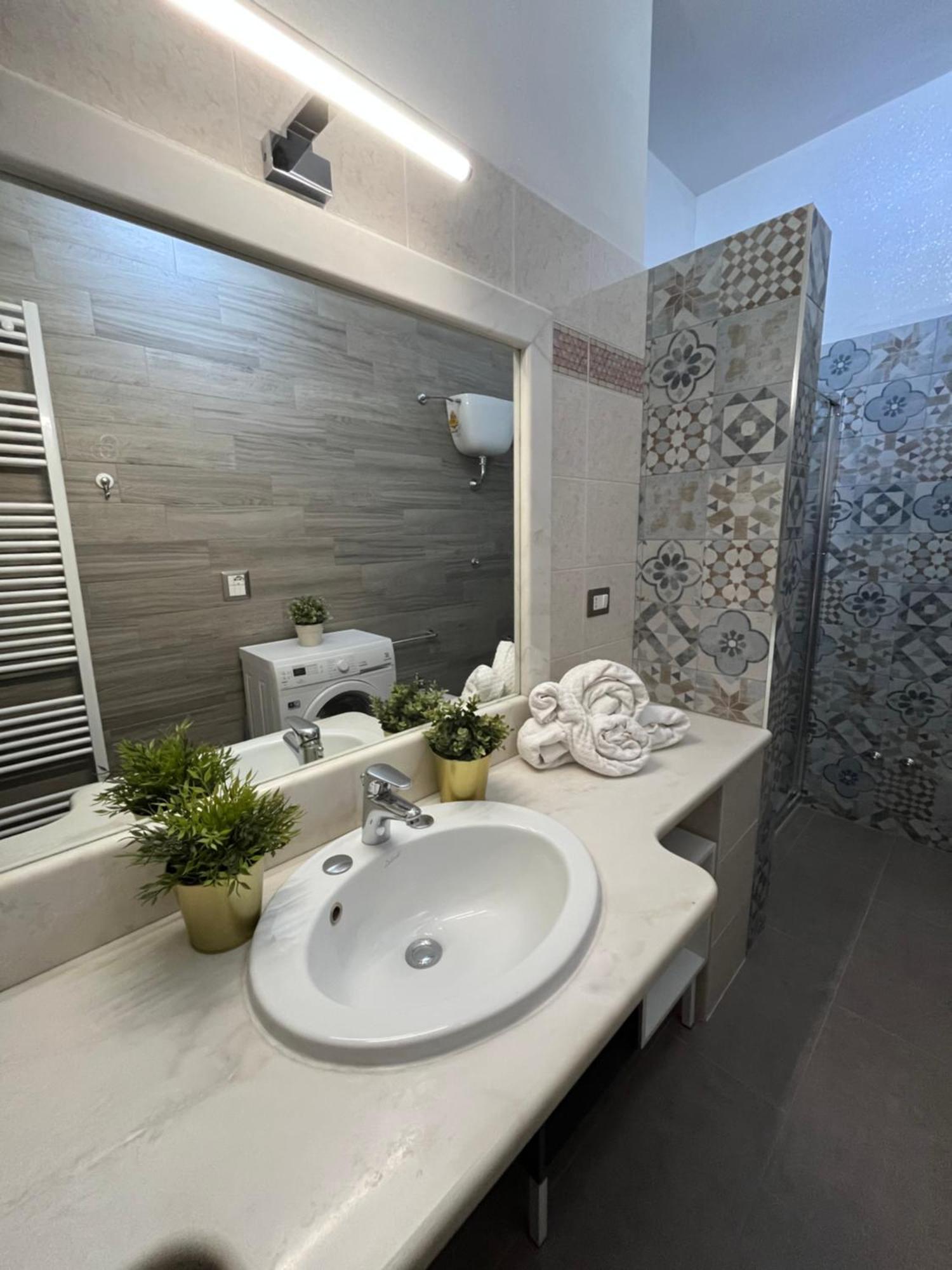 Bouganville Casa Vacanza Ambiente Climatizzato Con Wi Fi Pineto Exterior photo